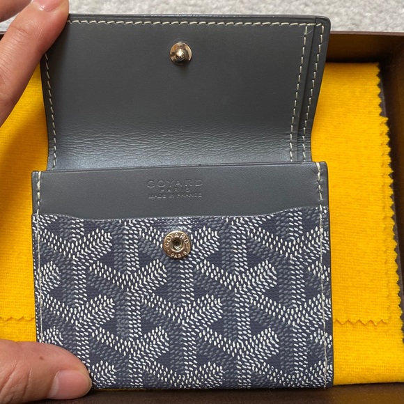 Goyard Monnaie Marigny Card/Coin Wallet - Grey - Picture 4 of 8